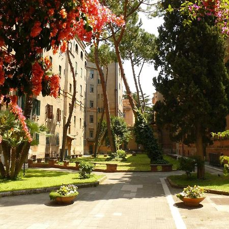 Dimora Del Papa Apartments โรม ภายนอก รูปภาพ
